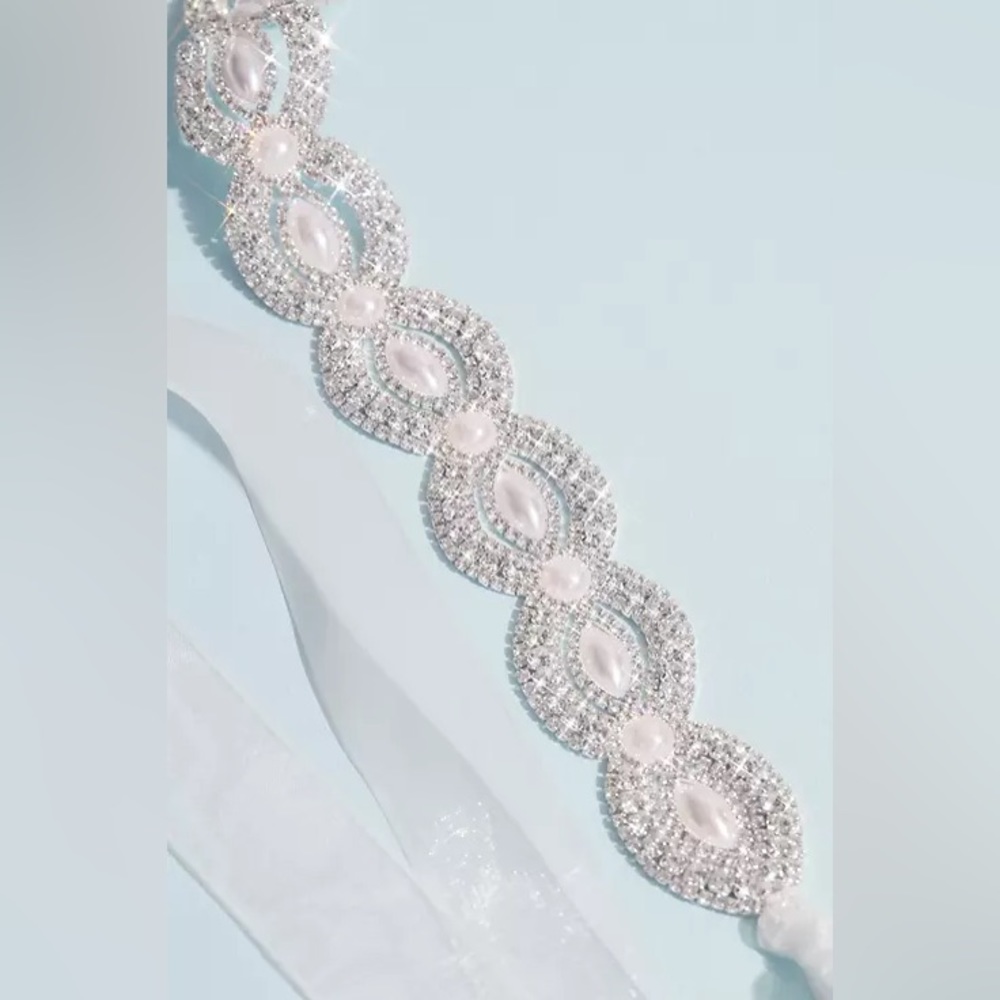 Bridal oblong crystal ring sash with pearl centers for wedding dress
